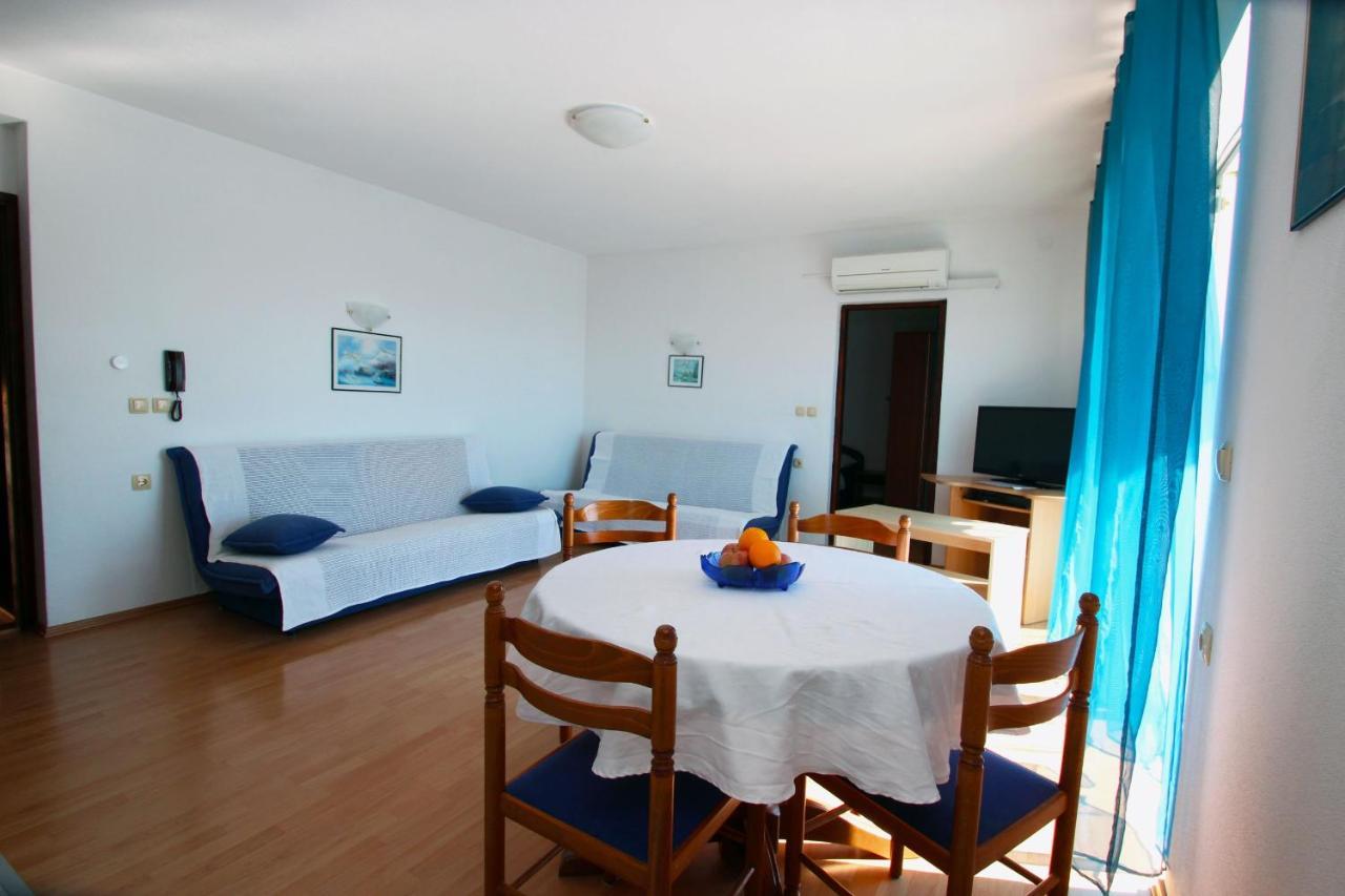 Apartments With A Parking Space Crikvenica - 5553 Esterno foto